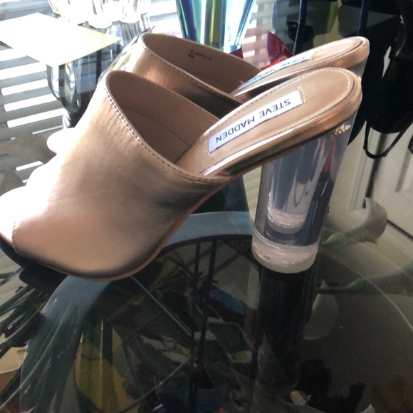 Shoes - Picture 2 of 5